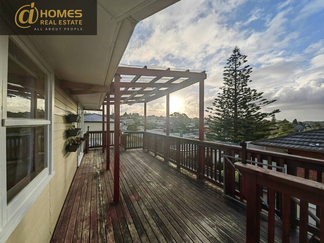 12 Hibiscus Place, Hillsborough, Auckland - Carousel 11