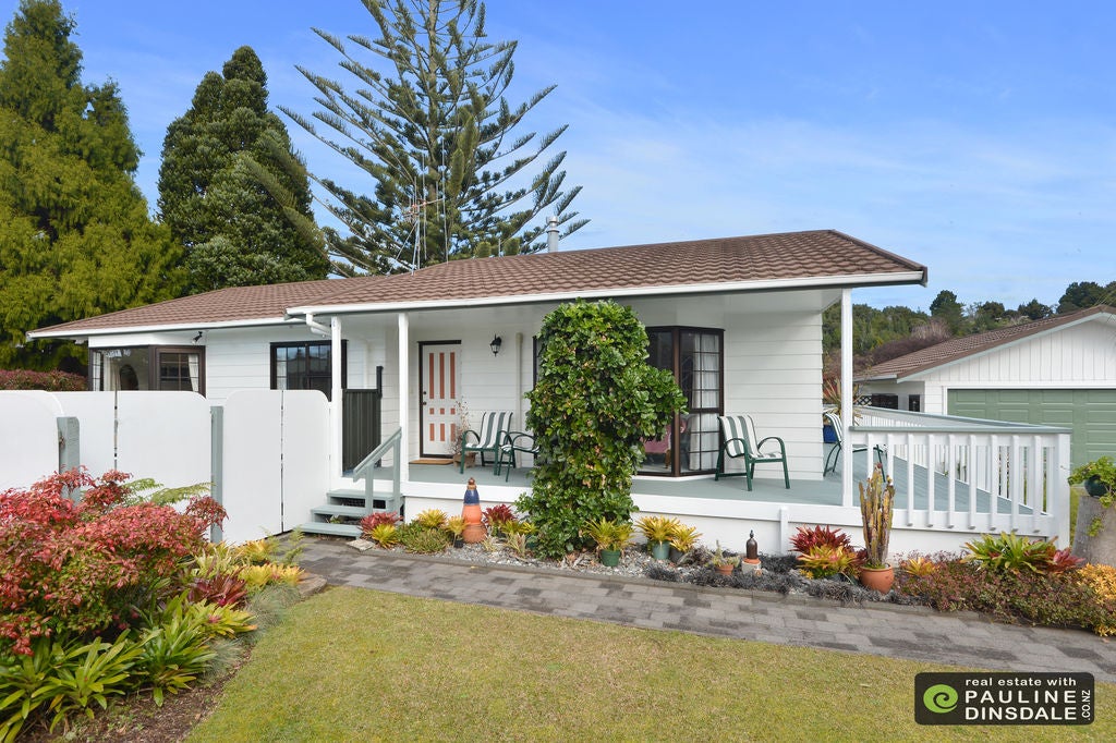 4 Augusta Place, Kamo, Whangarei - Carousel 2
