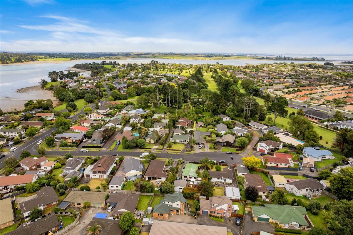 13 Oakmont Place, Wattle Downs, Auckland - Carousel 24