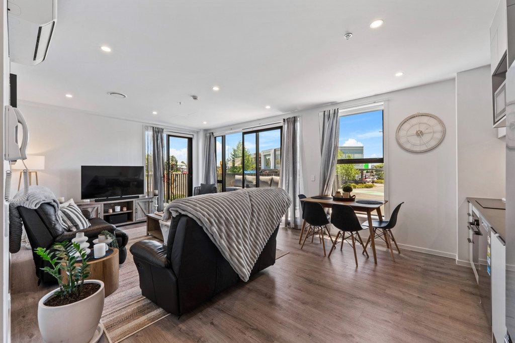 103/2 Rauroa Lane, Hobsonville, Waitakere City, Auckland - Carousel 2
