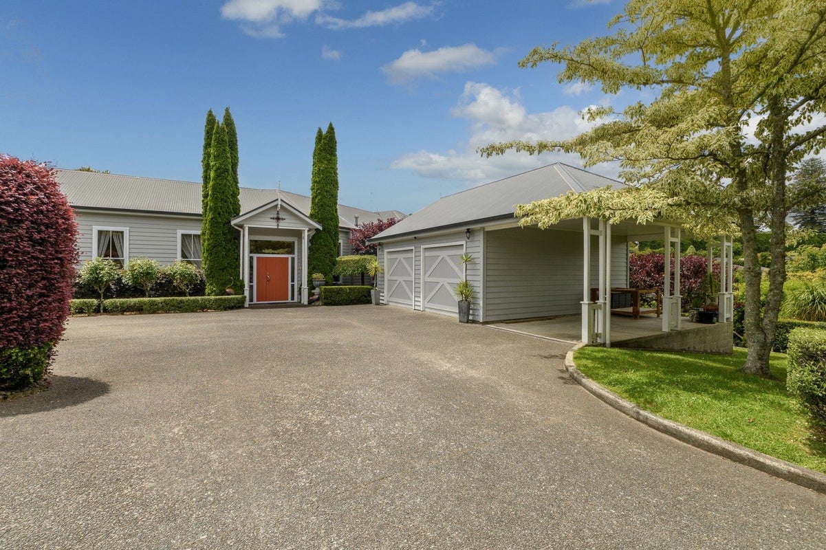 59 Contour Avenue, Pyes Pa, Tauranga - Carousel 1