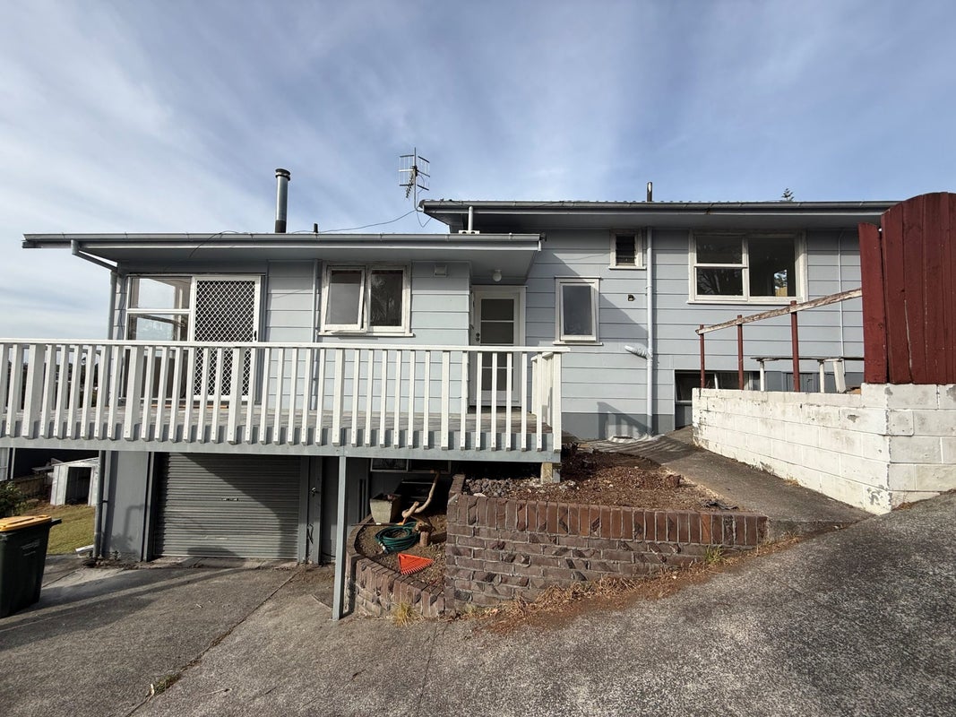45 Juniper Road, Sunnynook, Auckland - Carousel 1