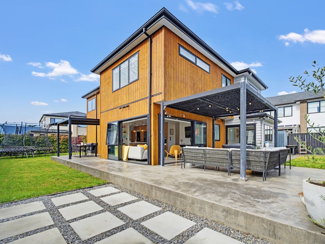 3 Hayward Wright Lane, Avondale, Auckland - Carousel 1