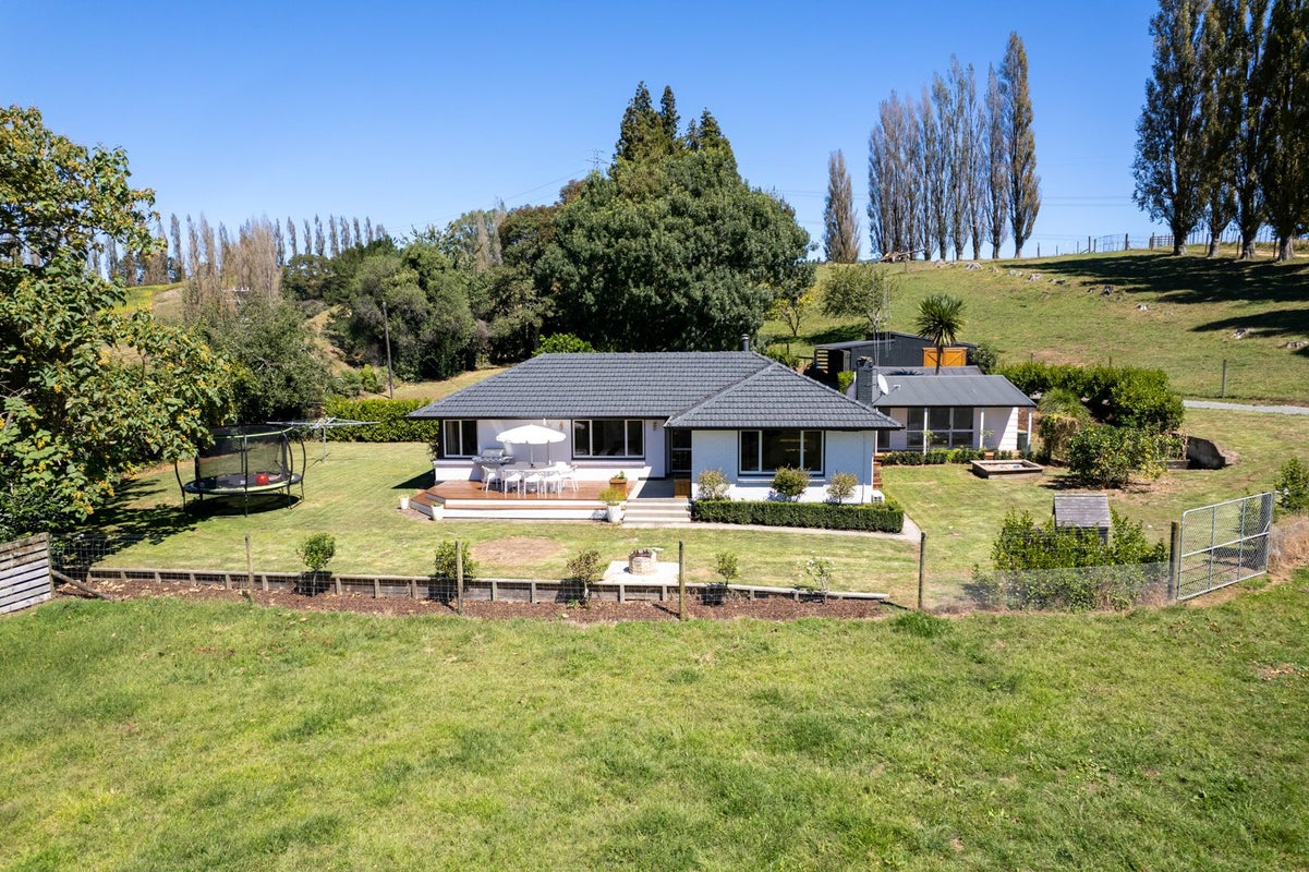 1873 Maungatautari Road, Maungatautari - Carousel 1