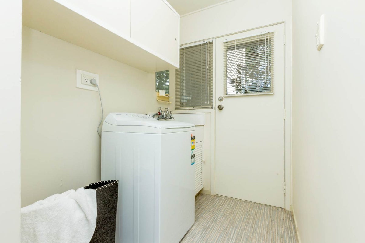 3/140 Aberdeen Road, Campbells Bay, Auckland - Carousel 64