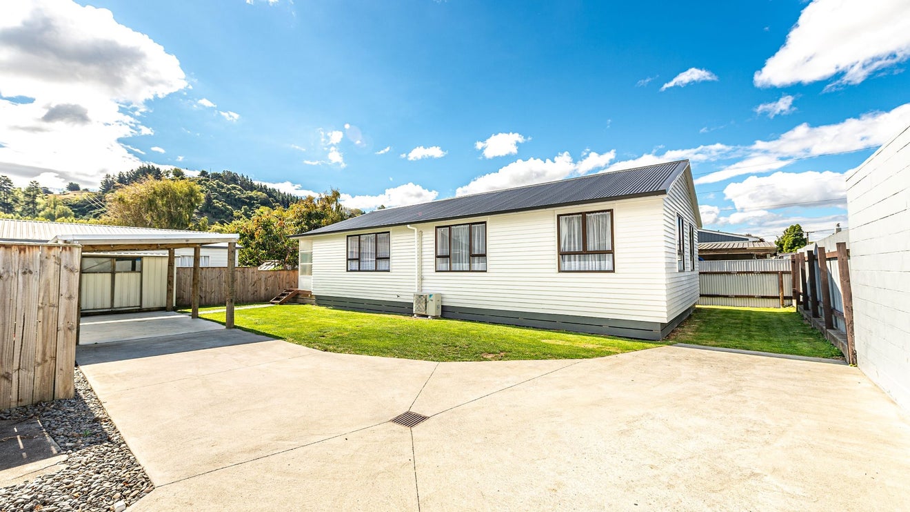 28A Roberts Avenue, Aramoho, Whanganui - Carousel 1