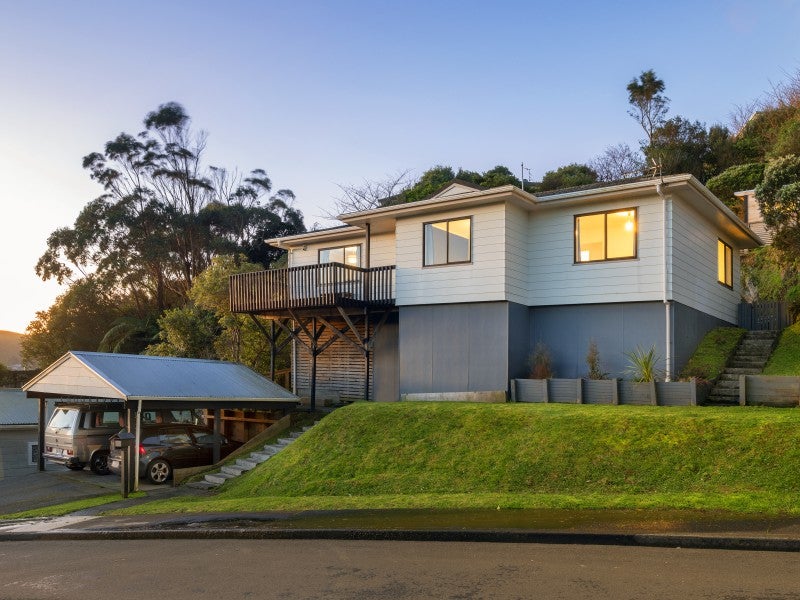 25 Dominica Crescent, Grenada Village, Wellington - Carousel 1