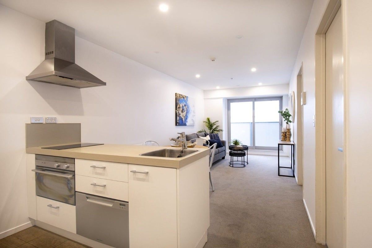 1111/74 Taranaki Street, Te Aro, Wellington - Carousel 2