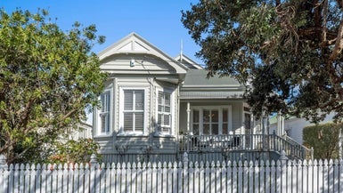 9 Grahame Street, Devonport, Auckland - Carousel 1