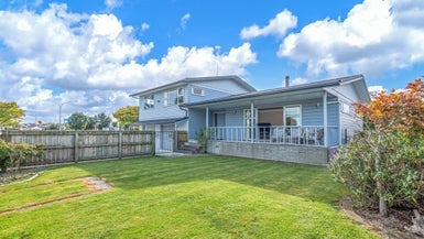 9 John F Kennedy Drive, Milson, Palmerston North - Carousel 1