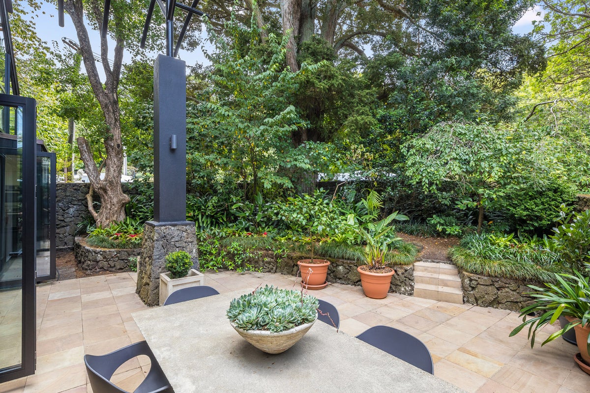 2/0 Owens Road, Epsom, Auckland - Carousel 2
