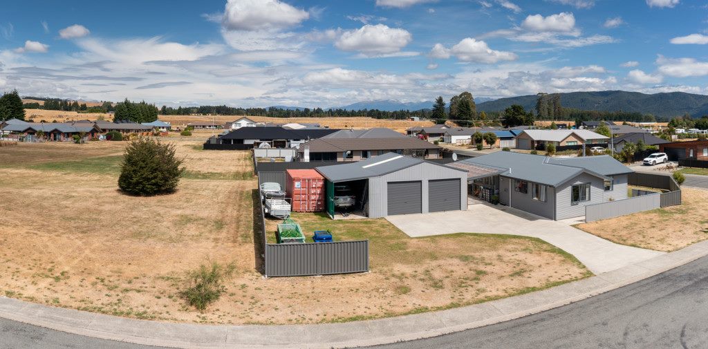 18 Orbell Crescent, Te Anau, Te Anau - Carousel 2