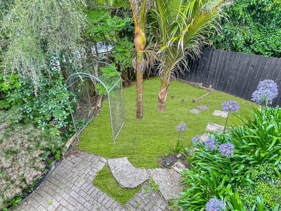 22 Randal Place, Bayview, Auckland - Carousel 13