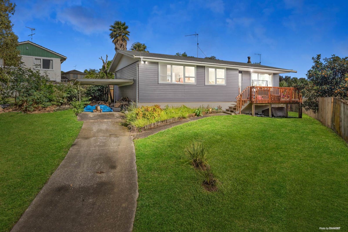 4 BELDON PL, Pakuranga Heights, Auckland - Carousel 1