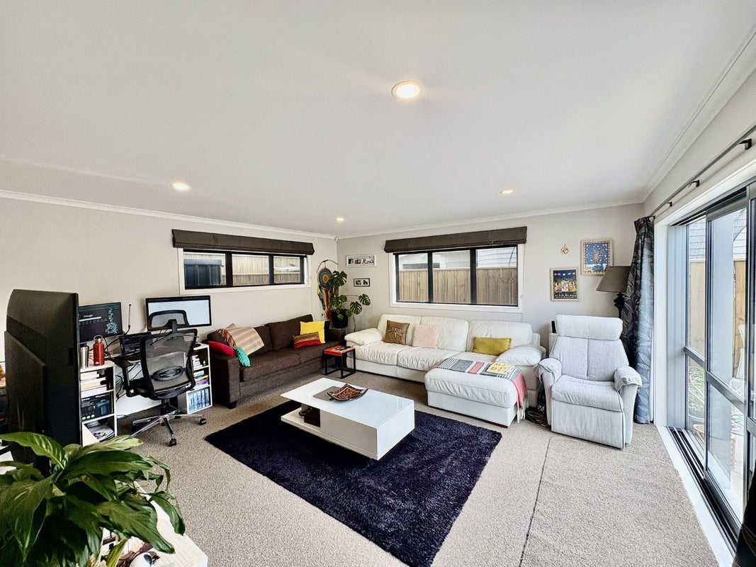 201A Mclintock Street North, Johnsonville, Wellington - Carousel 1
