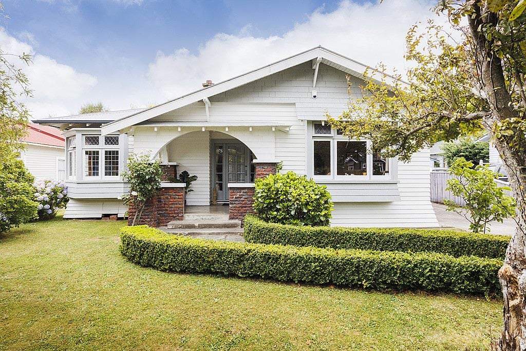 17 Argyle Avenue, Takaro, Palmerston North - Carousel 1