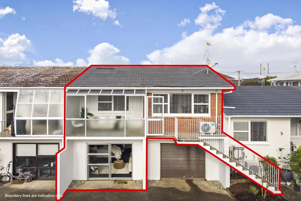 2/4 Cecil Road, Milford, Auckland - Carousel 1