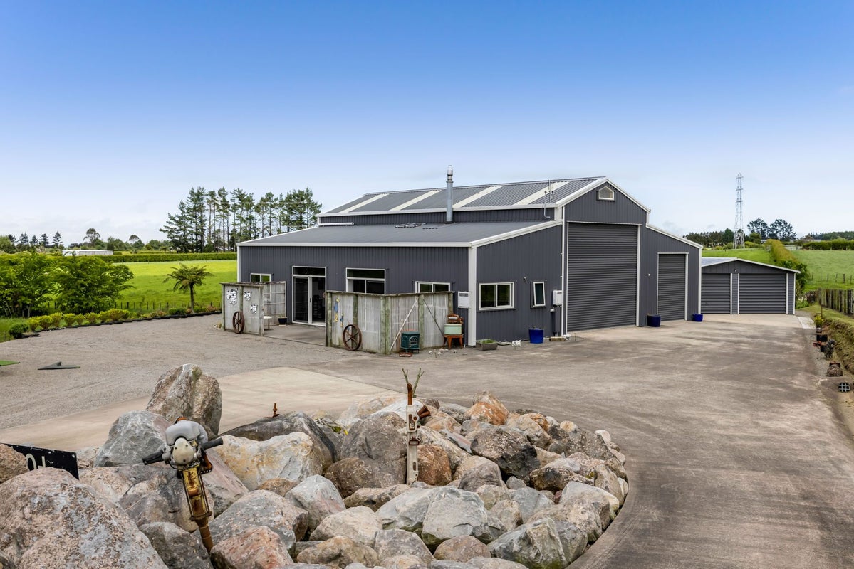 59 Monmouth Road, Pembroke, Stratford - Carousel 1
