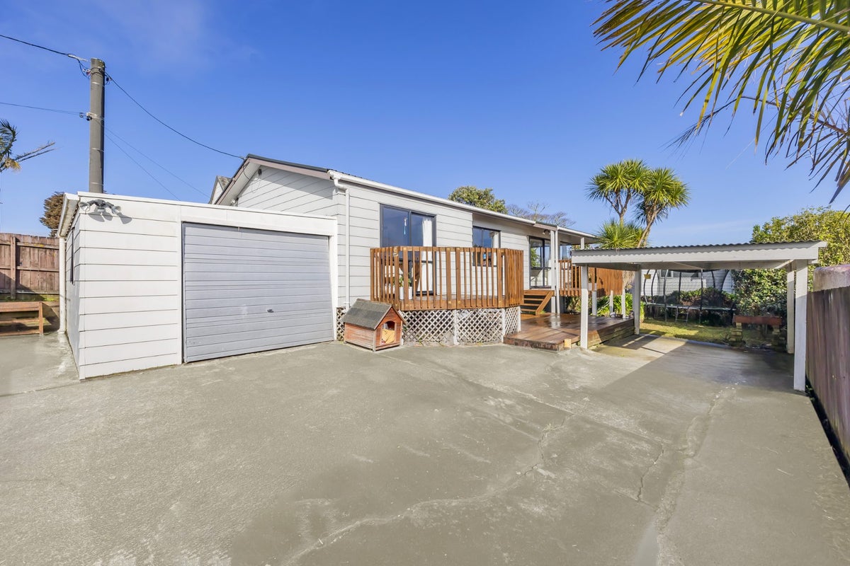 2/16 James Street, Bayview, Auckland - Carousel 2