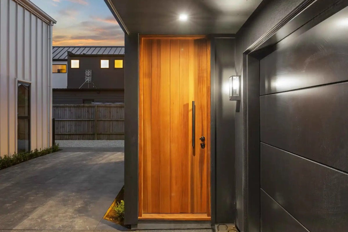 1/60 Innes Road, St Albans, Christchurch - Carousel 14