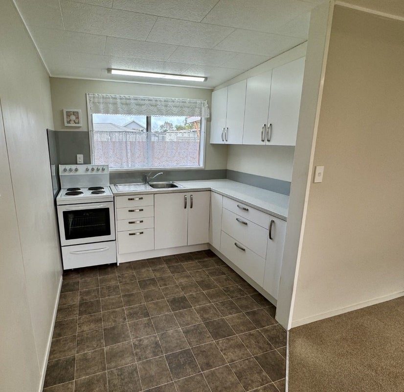 87A Sale Street, Hokitika, Hokitika - Carousel 2