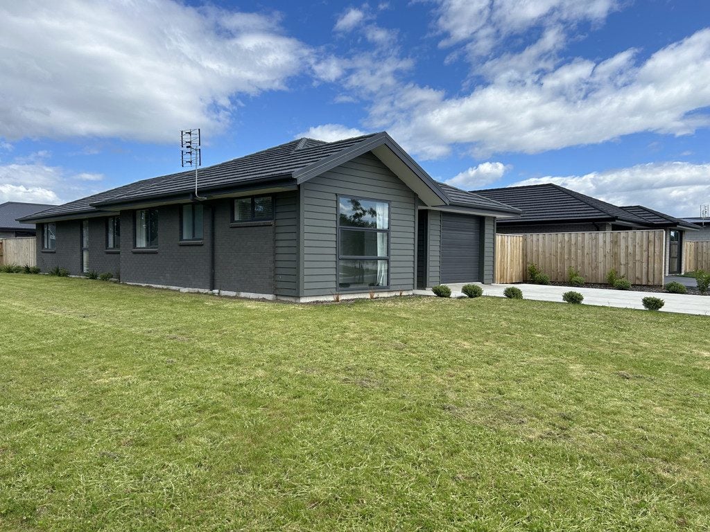 25 Cooney Avenue, Darfield, Darfield - Carousel 1