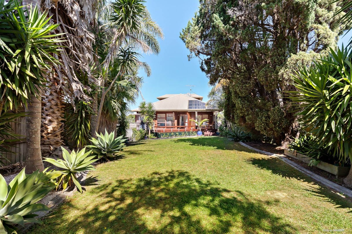 75 Matipo Road, Mairangi Bay, Auckland - Carousel 2