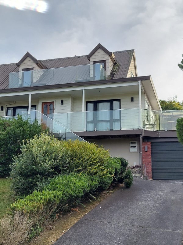 15 van Dyke Place, West Harbour, Auckland - Carousel 1