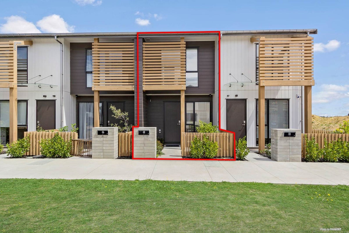 48 Pukewhero Rise, Westgate, Auckland - Carousel 1