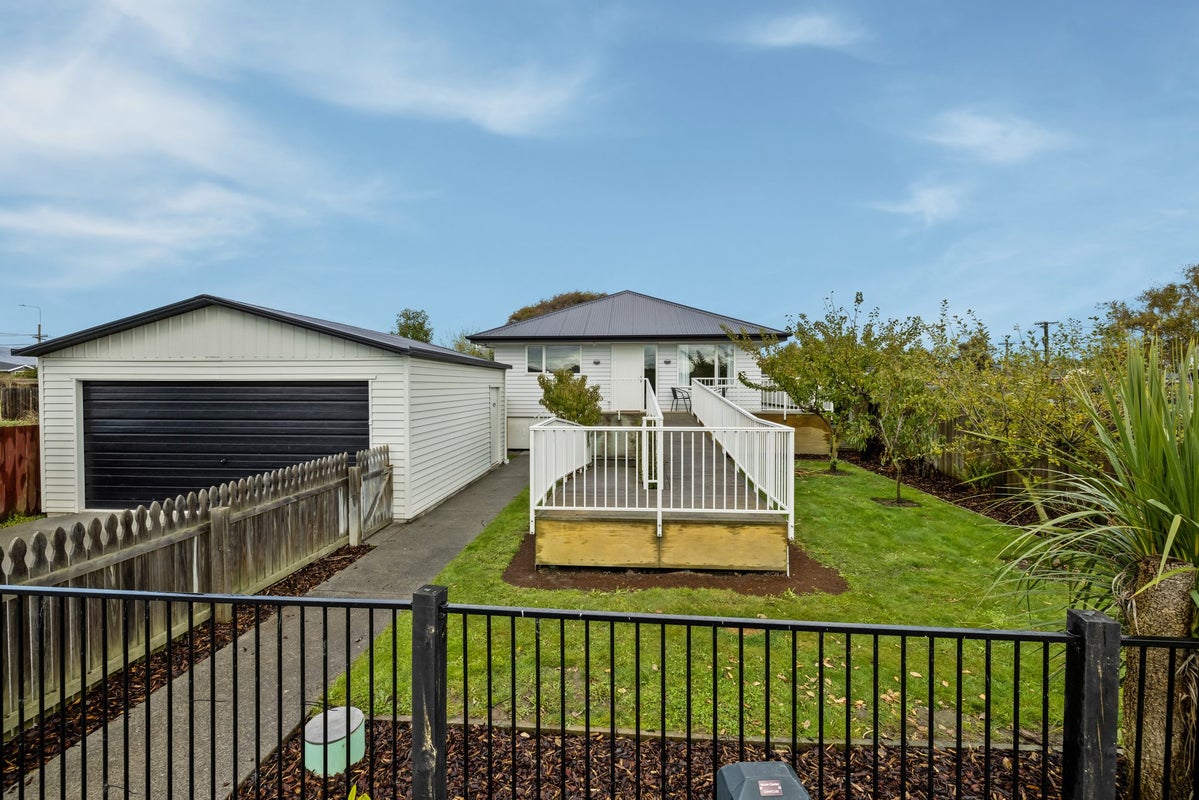 20 Portchester Street, Aranui, Christchurch - Carousel 1