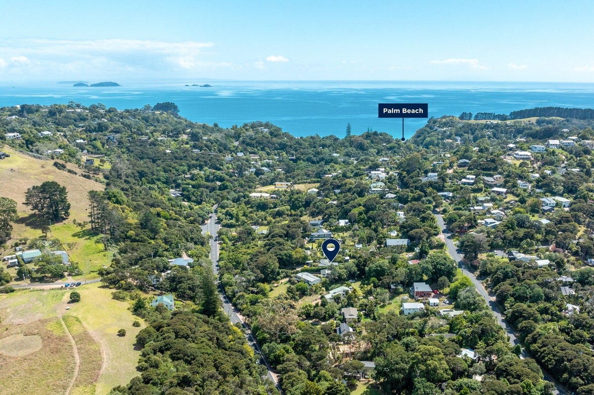 36 Te Toki Road, Ostend, Waiheke Island - Carousel 1