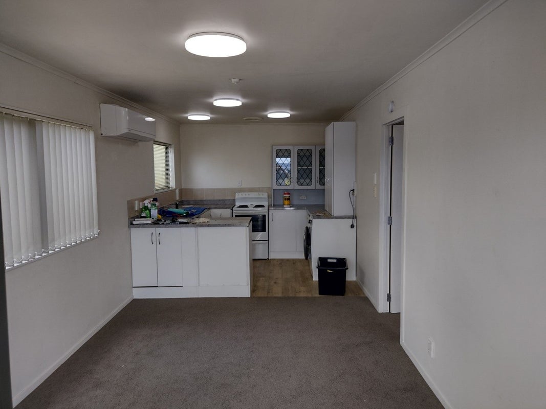 10 Birmingham Street, Judea, Tauranga - Carousel 4