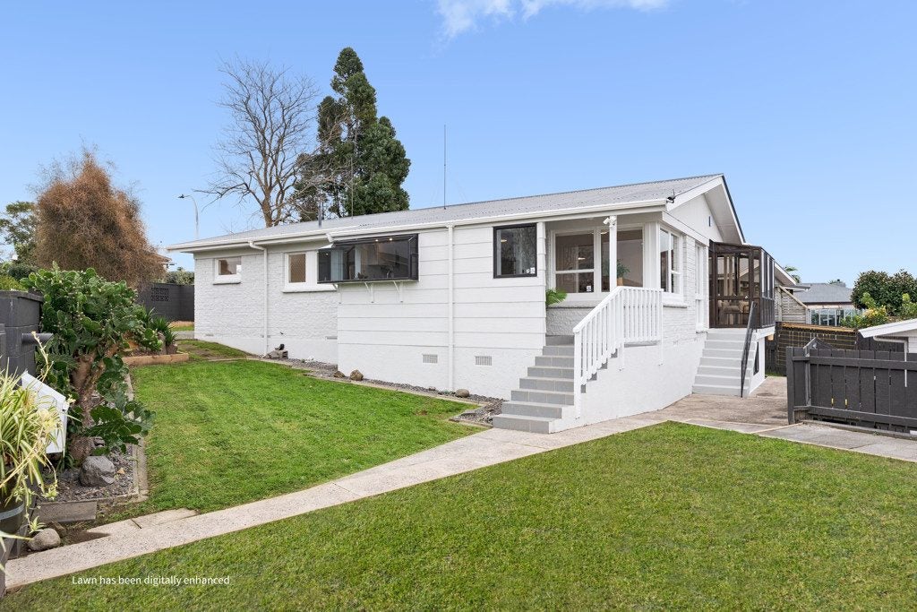 2 Novella Place, Brookfield, Tauranga, Bay Of Plenty - Carousel 1