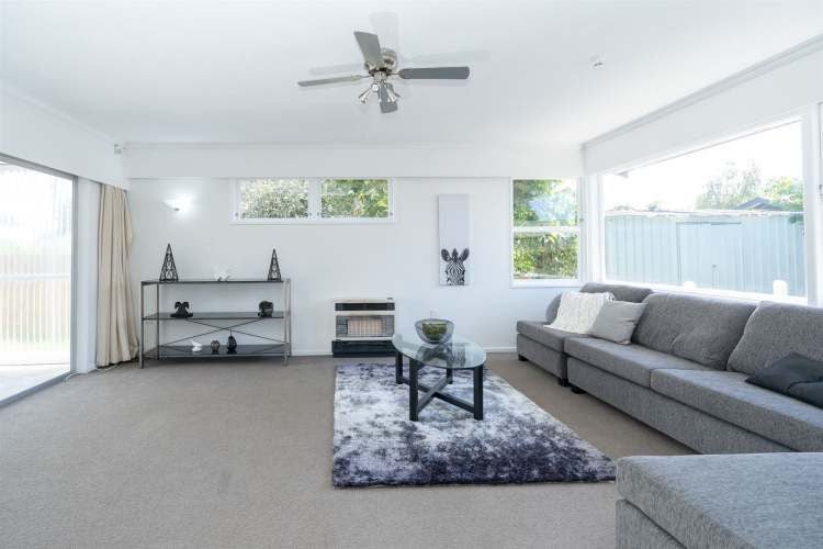 26A Brocas Avenue, Hillcrest, Hamilton - Carousel 2