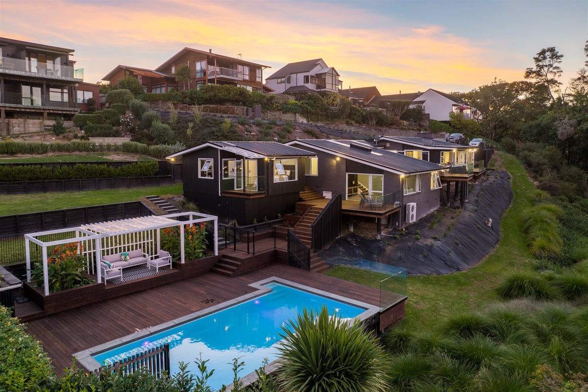 10 Clifton Road, Hamilton Central, Hamilton - Carousel 1