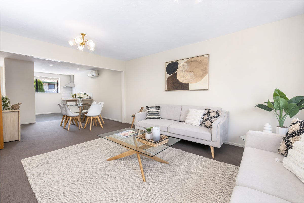2/19 Wyndham Street, Papanui, Christchurch - Carousel 2