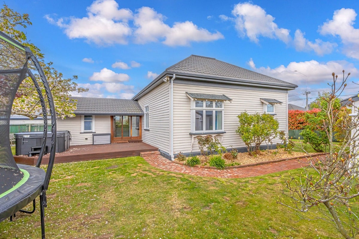 80 Coronation Street, Spreydon, Christchurch - Carousel 13