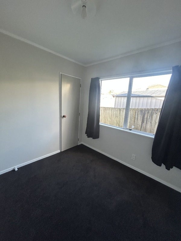 5 Taksan Place, Pukete, Hamilton - Carousel 10