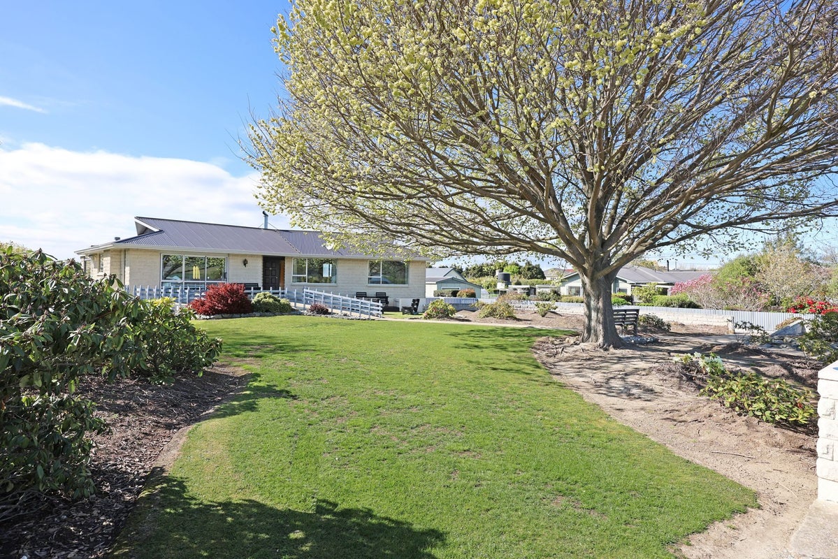 16 Percy Street, Weston, Oamaru - Carousel 1