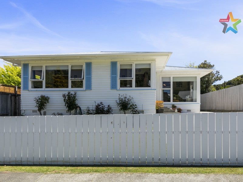 33 Meremere Street, Wainuiomata, Lower Hutt - Carousel 18