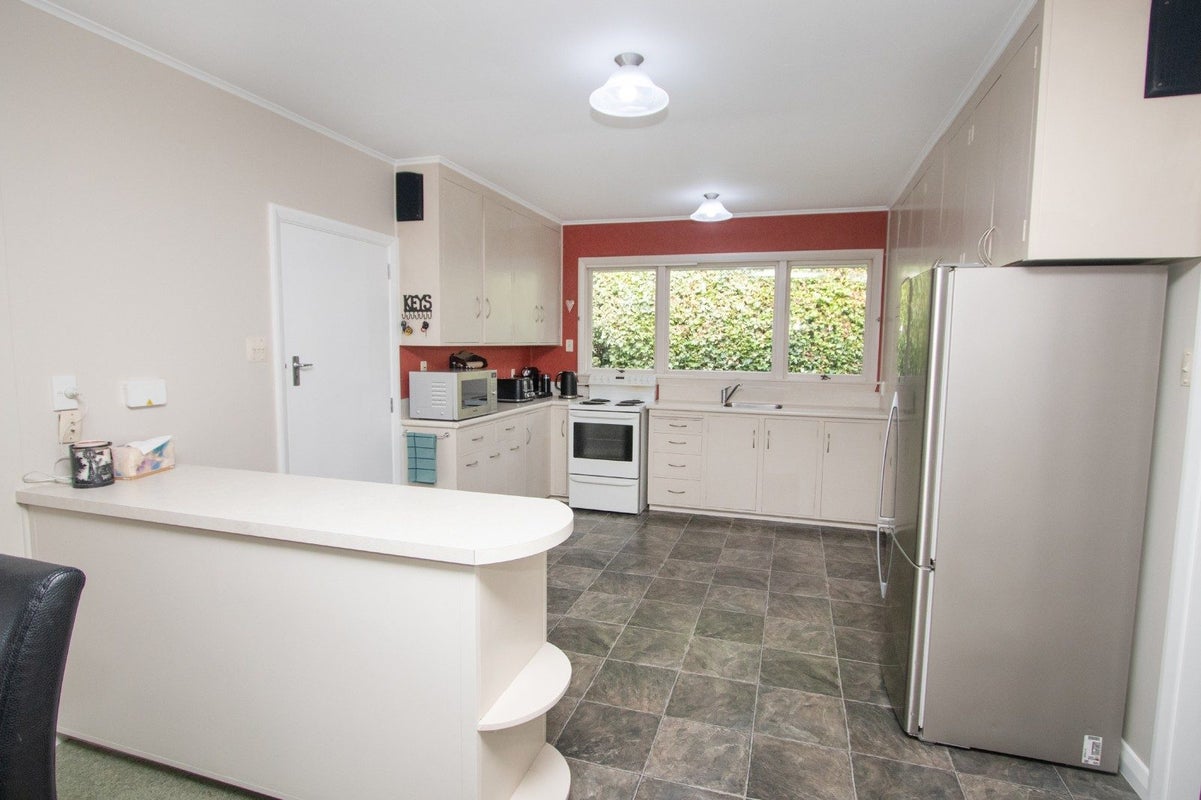 110 Grove Street, Tinwald, Ashburton - Carousel 2