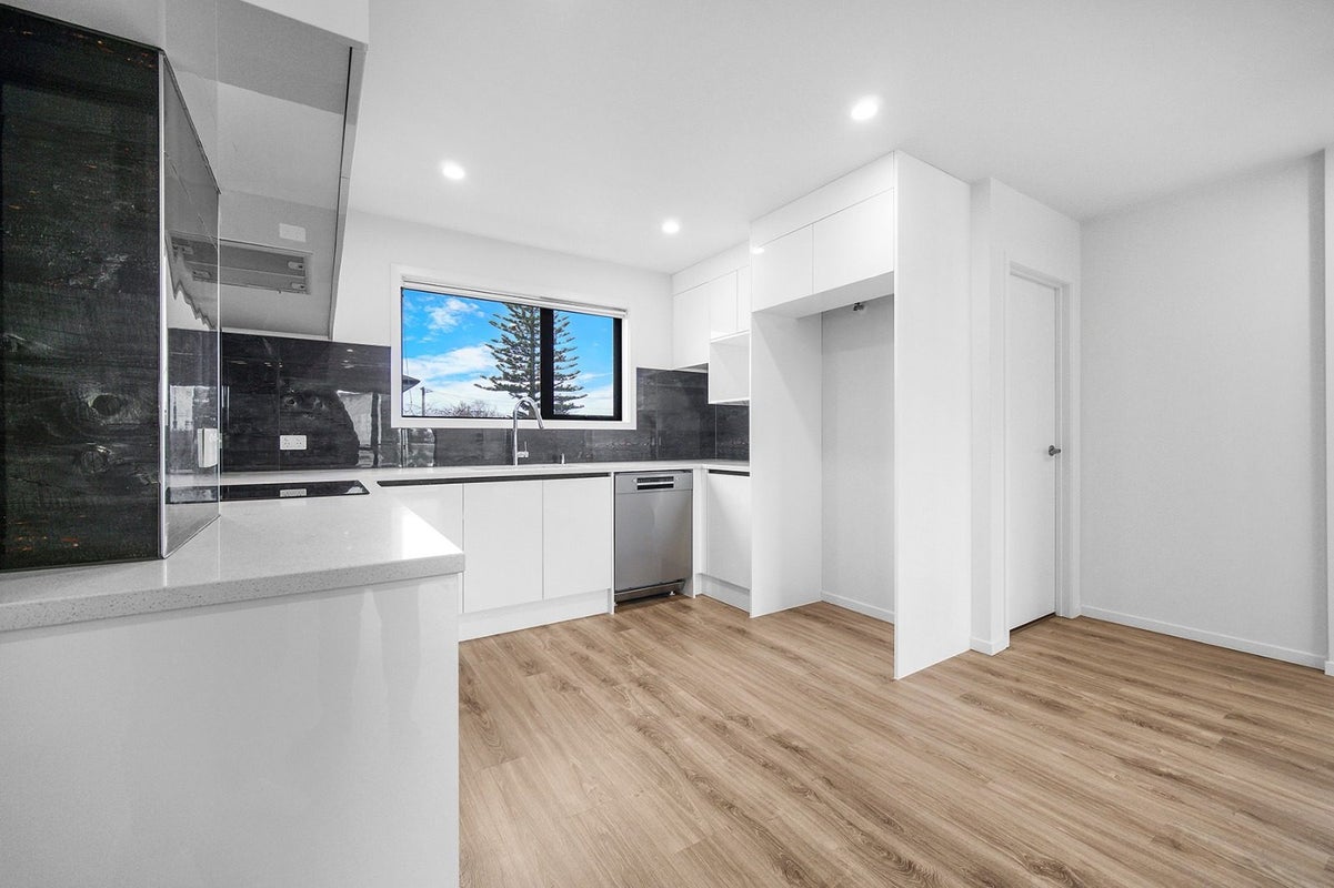 4/45 Heatherbank Street, Glen Innes, Auckland - Carousel 2