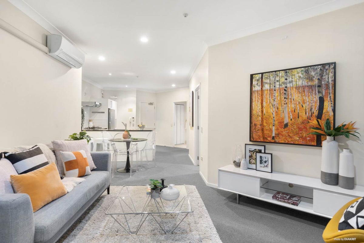2E/21 Hargreaves Street, Ponsonby, Auckland - Carousel 2