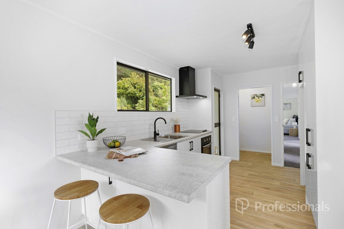 66 Castlerea Street, Wainuiomata, Lower Hutt - Carousel 2