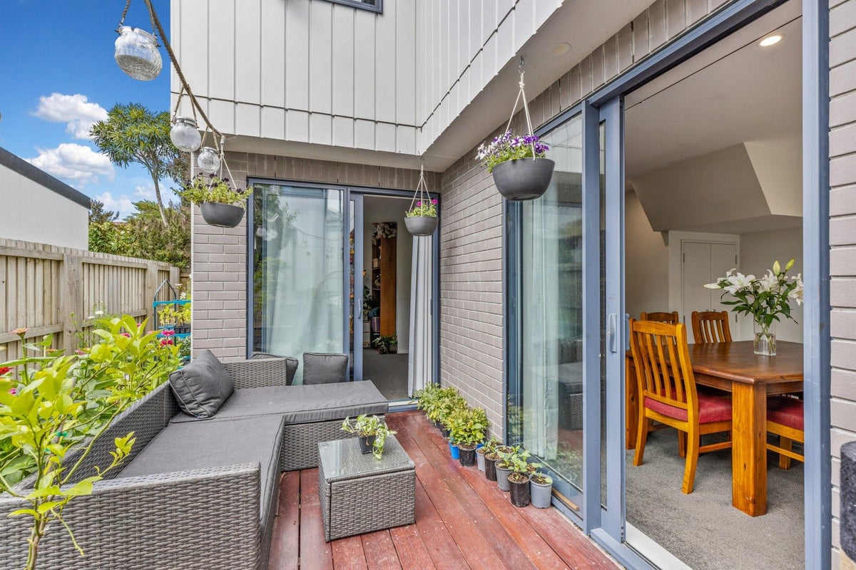 270D Fitzgerald Avenue, Christchurch Central, Christchurch - Carousel 1