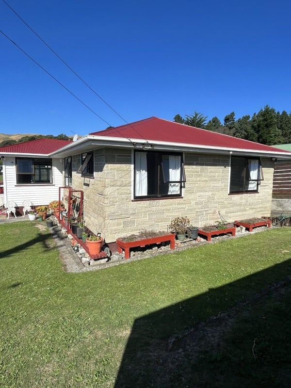 114 Driver Crescent, Cannons Creek, Porirua - Carousel 1