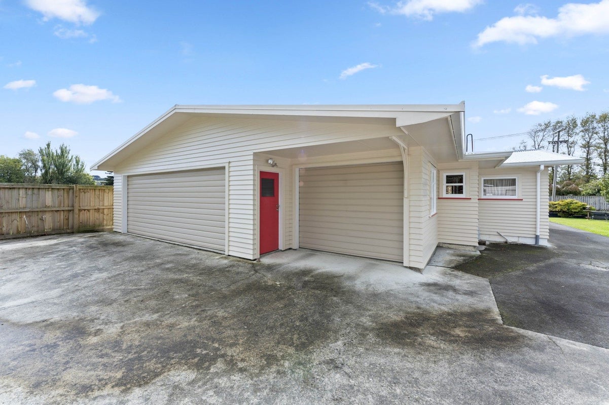 21 Hamilton Street, Pahiatua - Carousel 2