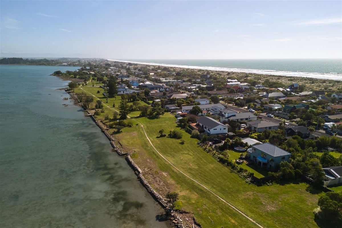1/110 Rocking Horse Road, Southshore, Christchurch - Carousel 21