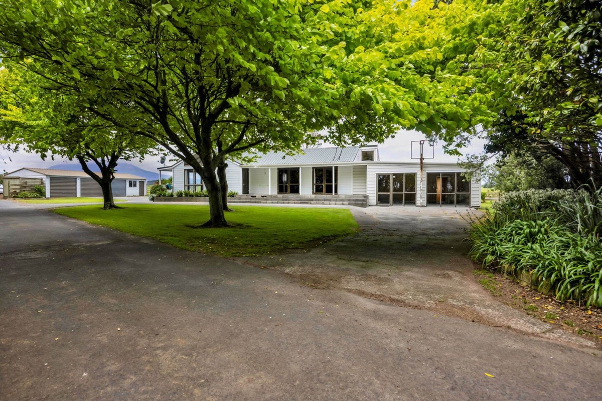 369 Patiki Road, Pihama, Opunake - Carousel 1