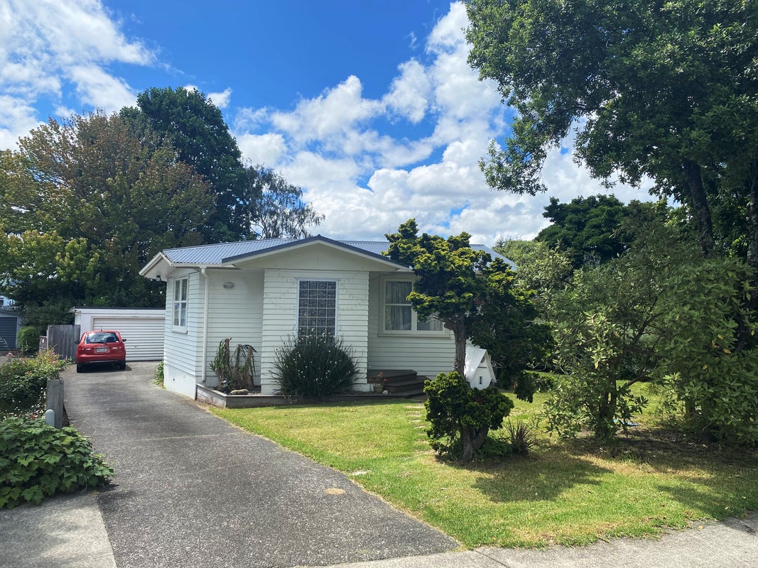 1 Cotton Place, Opaheke, Papakura - Carousel 1